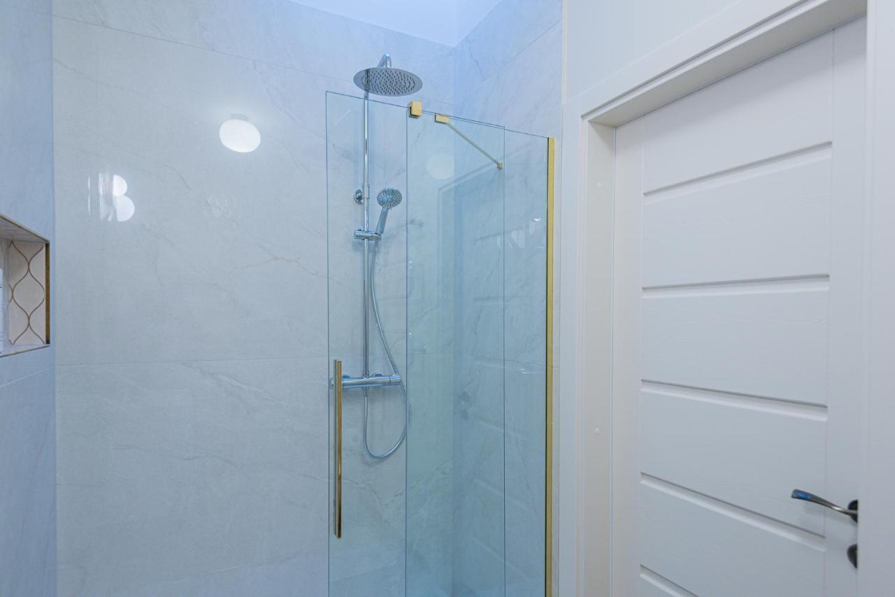 Memel Townhouse Apartamentai Klaipėda Buitenkant foto